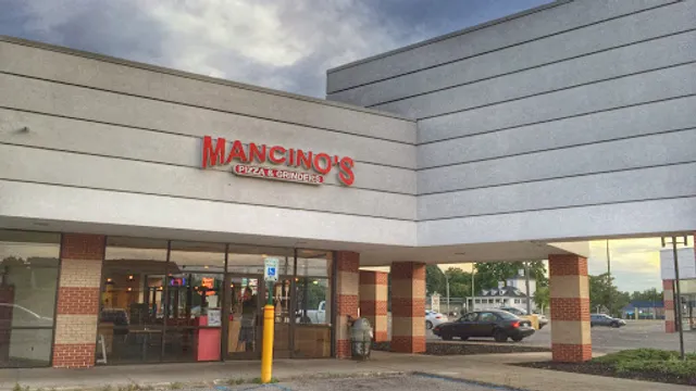 Mancino's Pizza & Grinders