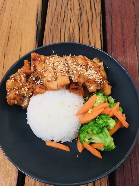 Yin & Yum Asian Fusion Restaurant