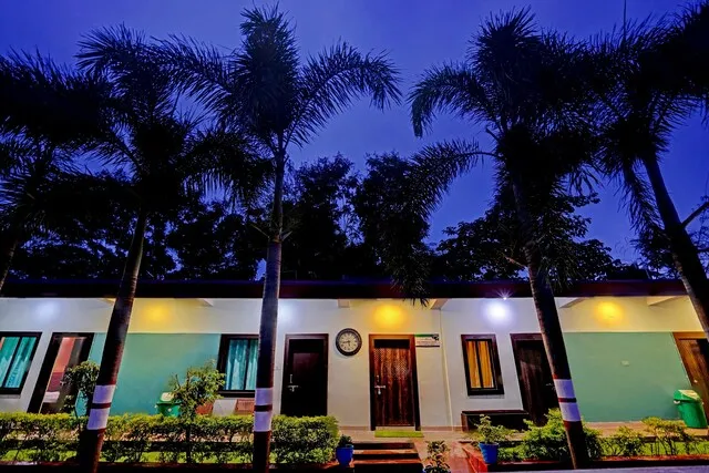 OYO 47504 Bright Stay Near Miet College