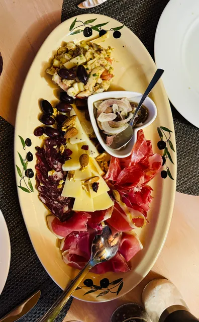 Villa Bacio House Restaurant