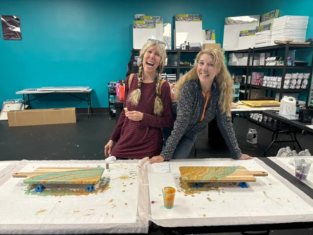 Creative Escapes (formerly Hawaii Fluid Art)