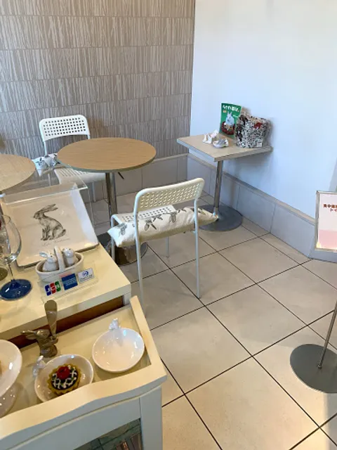 洋菓子店３月のうさぎ