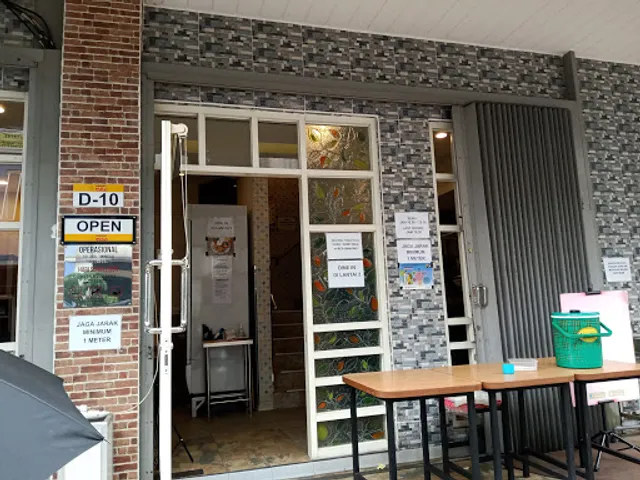 Warung Bu Kris Fatmawati