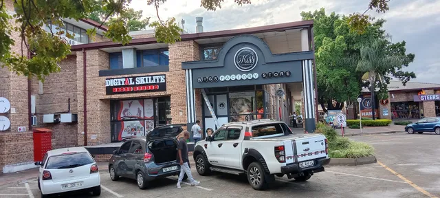 Steers Library Gardens