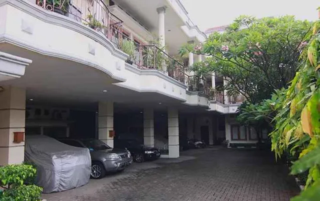 Kemang Place near Lippo Mall Kemang Mitra RedDoorz