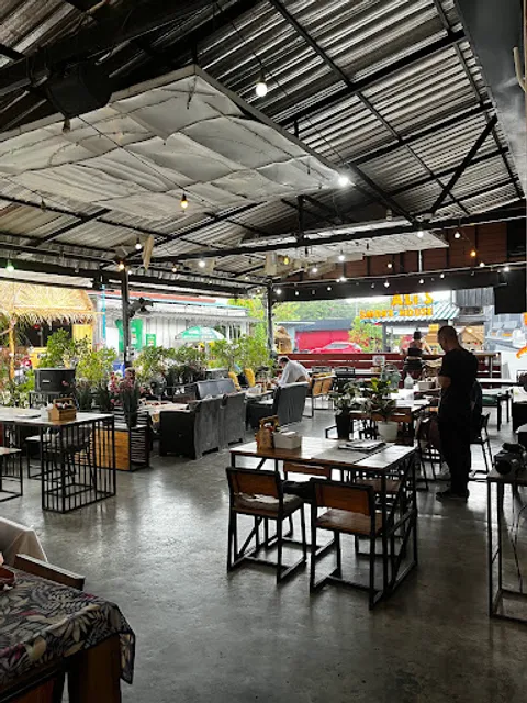 Filling Station Phuket ⦿ Restaurant & Vietnam BBQ