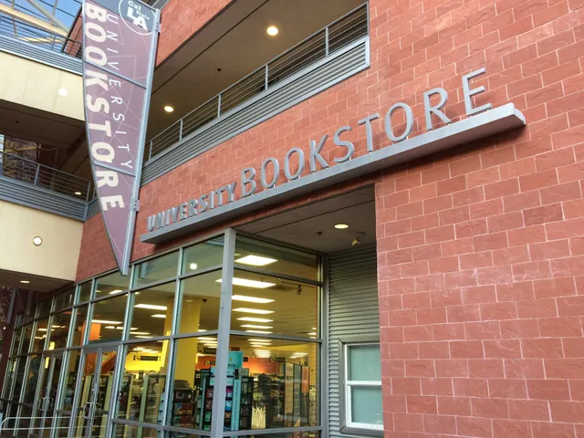 Barnes & Noble College