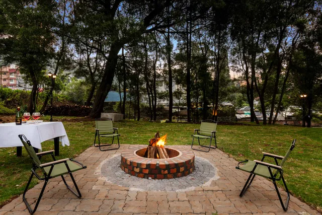 Colonel’s Kitchen - Premium Vintage Dining Experience