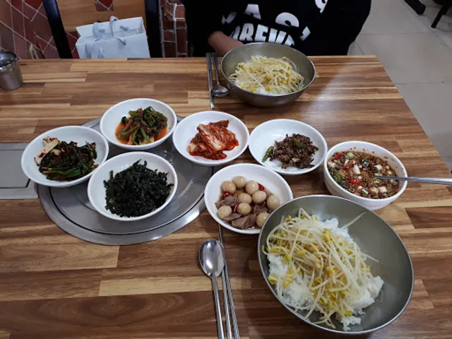 엄마밥상과뒷고기