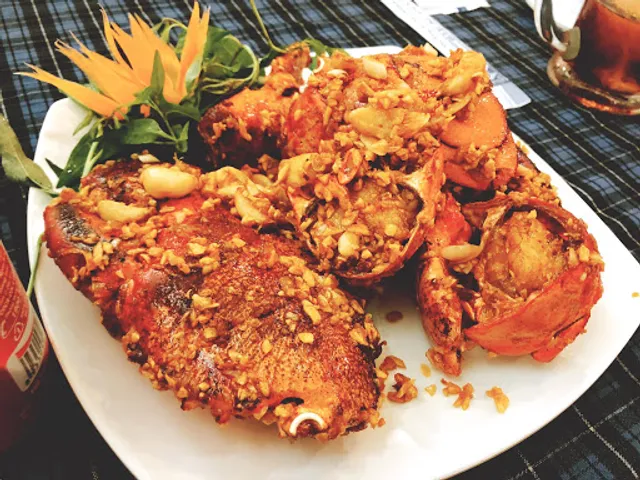 Nha Hang Bien Dong 10