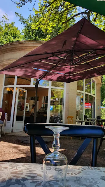 LA ROTONDE (Restaurant Vittel)