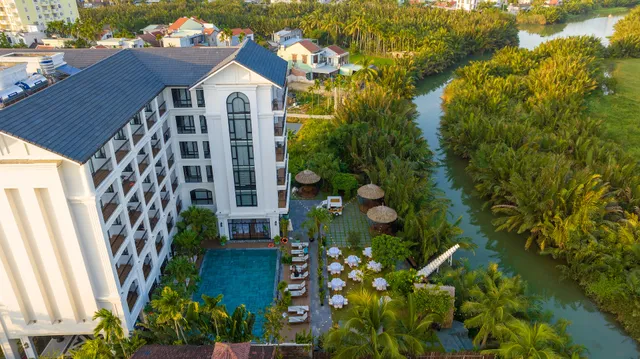 Shining Riverside Hoi An Boutique and Spa