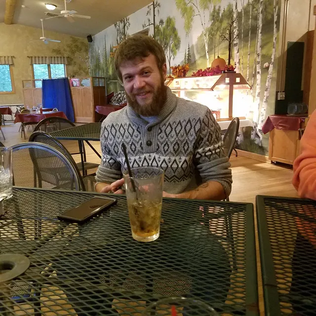 Oakwood Bar & Restaurant