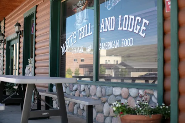 Matt's Grill & Lodge