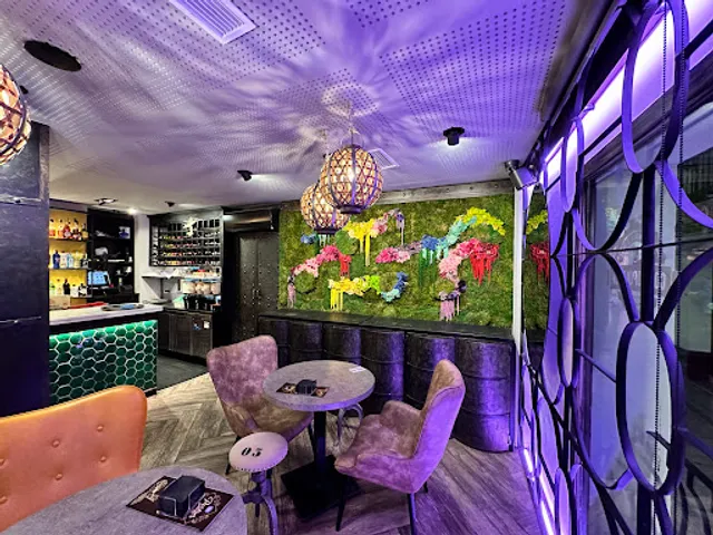 Restaurante Cosmopolitan Food