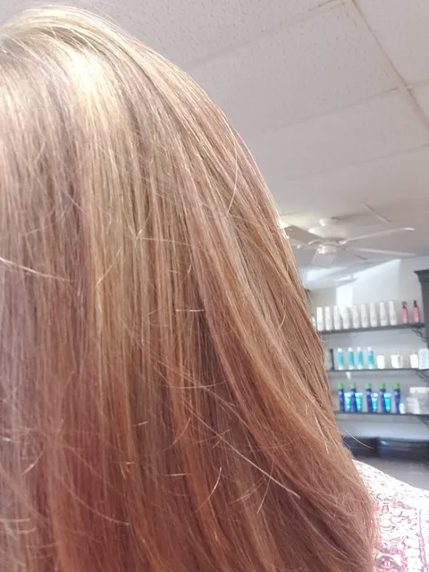 Curl Up & Dye 5th Ave