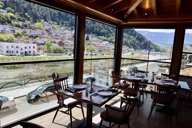 Hotel & Traditional Food Ansel