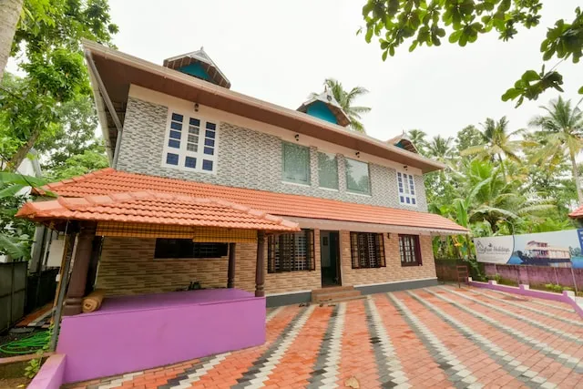 OYO Saaffron Holidays