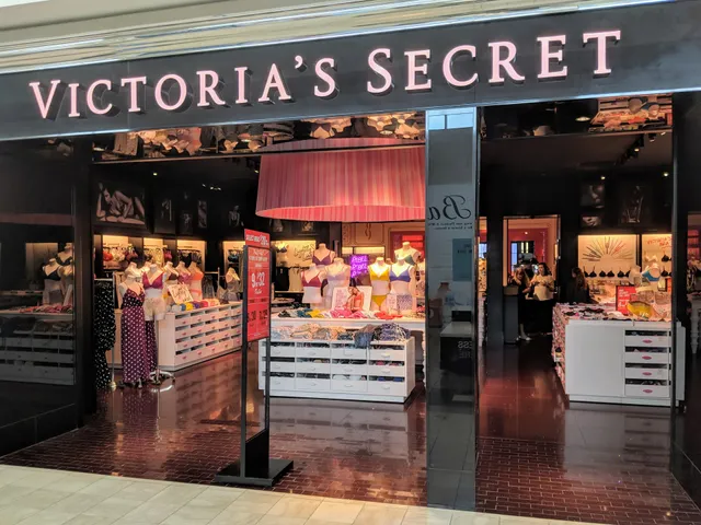 Victoria's Secret & PINK