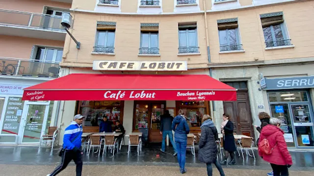 Cafe Lobut