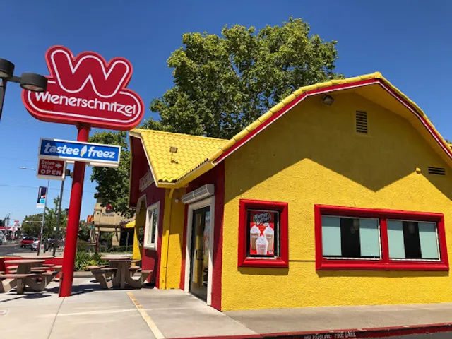 Wienerschnitzel