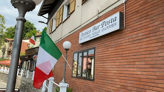Bar Gelateria Pizzeria Old Post Bar