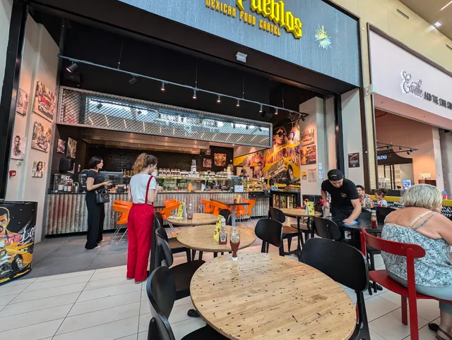 Los Pueblos Grand Place