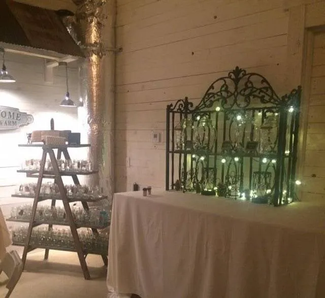 Lv's Boutique & Formals