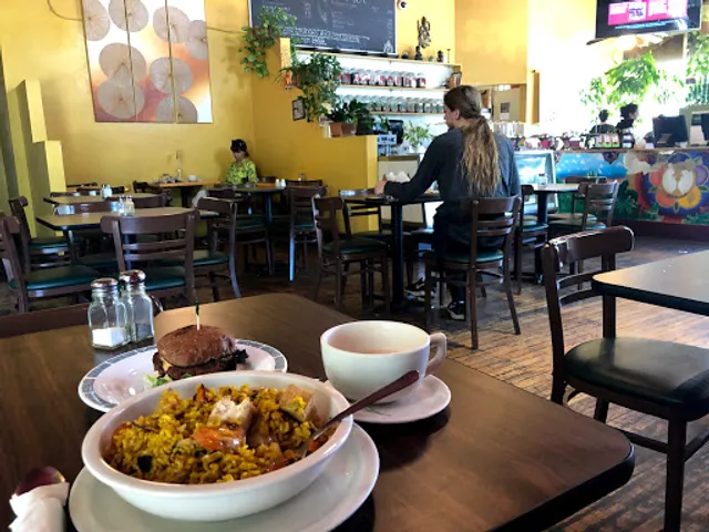 Annapurna’s World Vegetarian Café