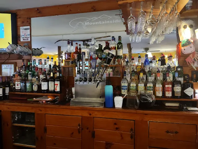 Mountainside Smokehouse & Grill