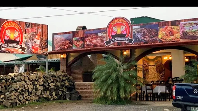 Asadero "Los Compadres"