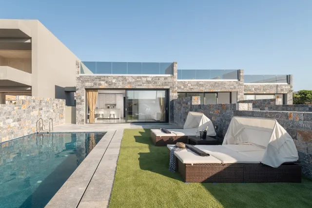 Lithos Luxury Resort