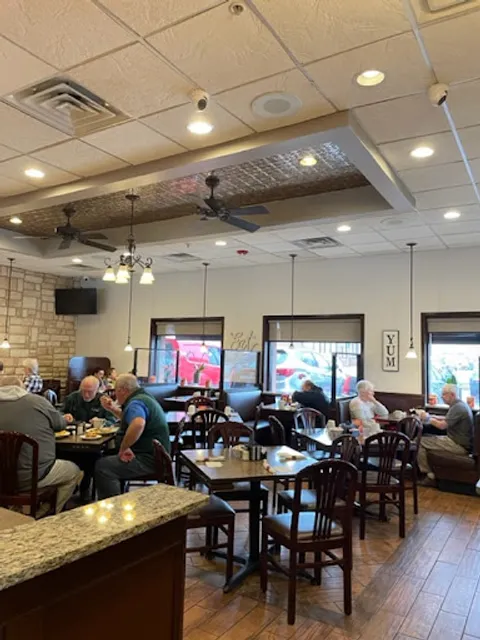 Les Cafe (Les Brothers) Pancake House