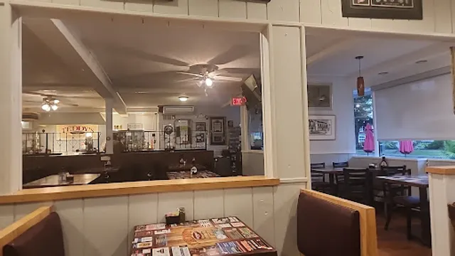 Teddy's Luncheonette