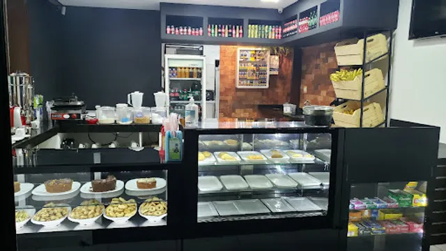 Com Açaí Suqueria e Lanchonete