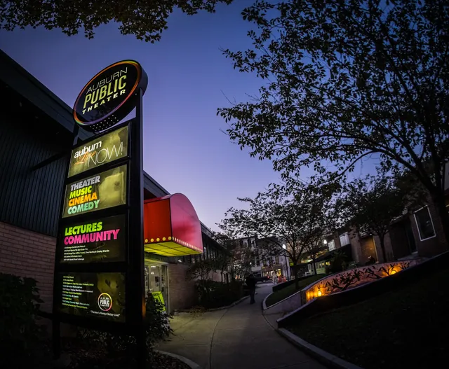 Auburn Public Theater