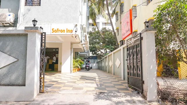 FabHotel Saffron Inn I