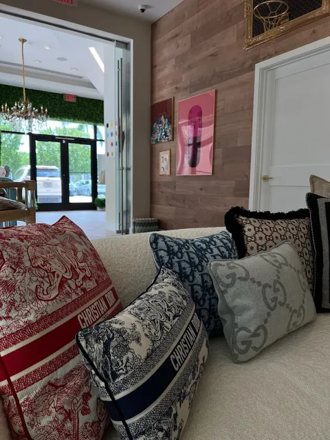 Peace Love Med Aesthetic Rejuvenation | Botox | Lip Filler | Dysport | Facial Balancing