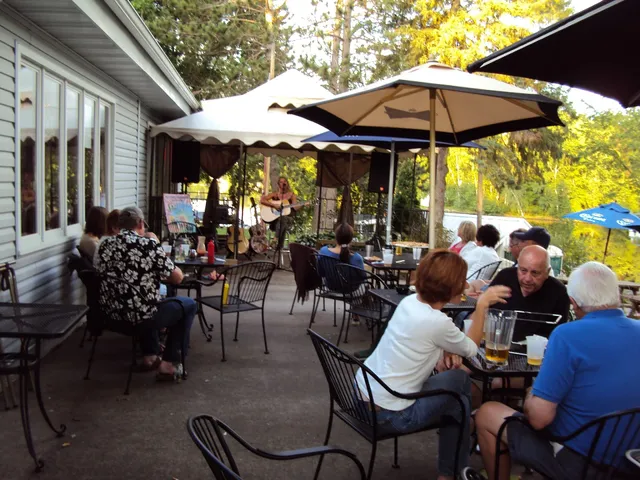 Pine Drive Bar & Restaurant