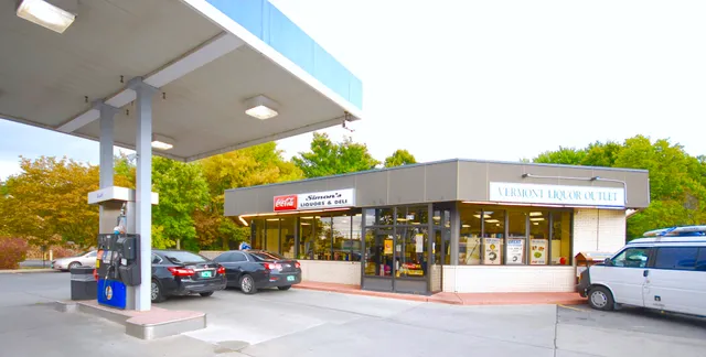 Simons Liquor & Deli