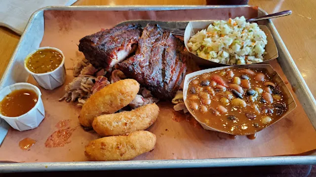 Luella's Bar-B-Que