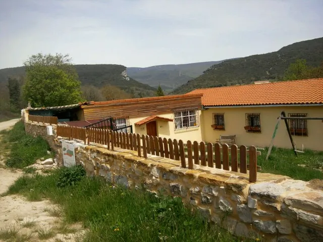 ALBERGUE DE CORNEJO