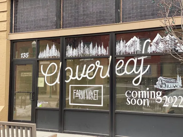 Cloverleaf Farm Market