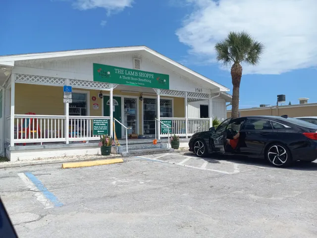 Lamb Shoppe Haven Thrift Store
