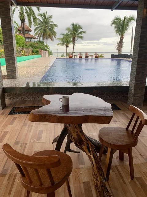 Sunshine View Hotel & Restaurant