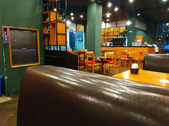 Luogo Café & Restaurant