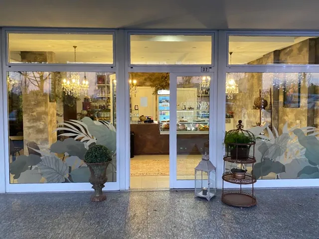 Garden 37 - Food & Drinks