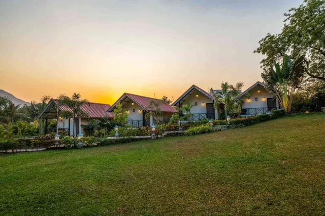 StayVista at Ever Falls