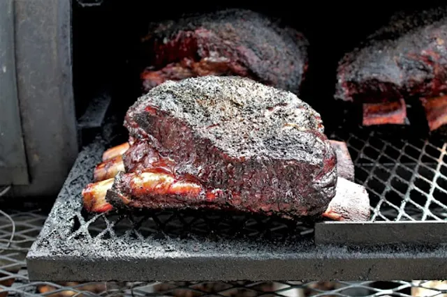 Square Top Bar-B-Que