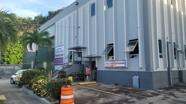 Berríos Outlet (Centro de Liquidación • Mueblerías Berríos)